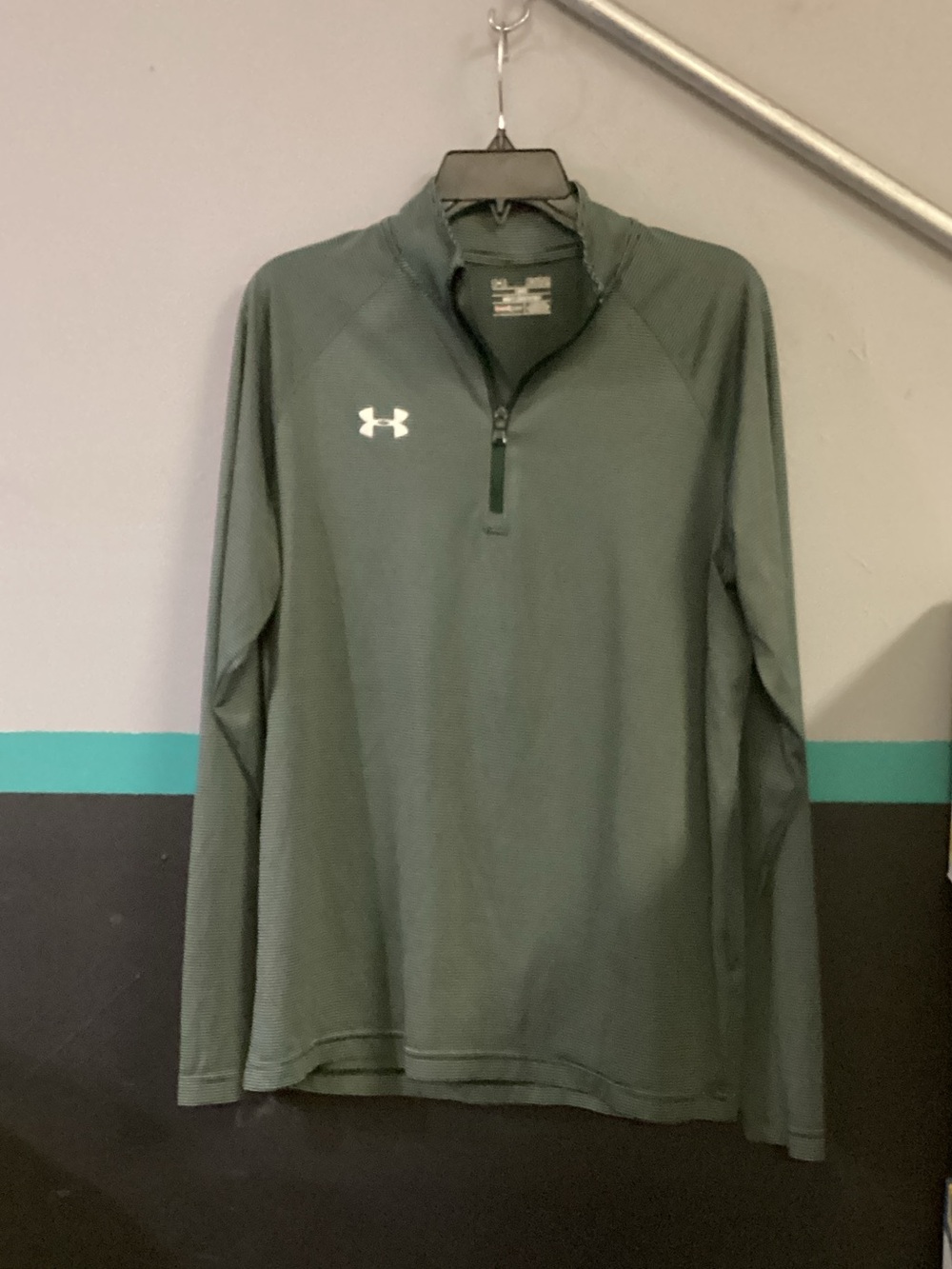 Under Armour Men's Olive Green 1/4 Zip Performance Jacket